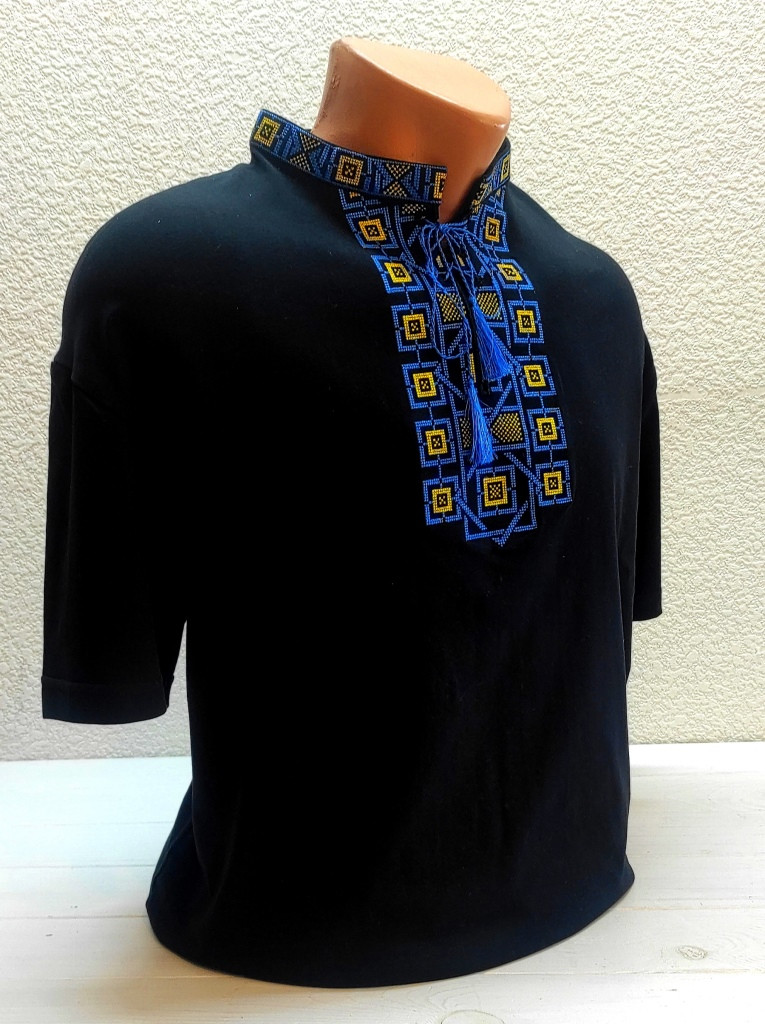 Футболка з вишивкою Блакитний Байрактар на Чорному, футболка вишивка, футболка вишиванка, футболка з вишиванкою, футболка вишита