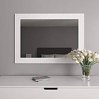 Настенное зеркало в багетной раме 76х106 Белое Black Mirror в спальню гостиную