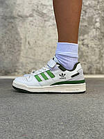 Женские кроссовки Adidas Forum (белые с зелёным) низкие спортивные яркие кеды БД0480 топ