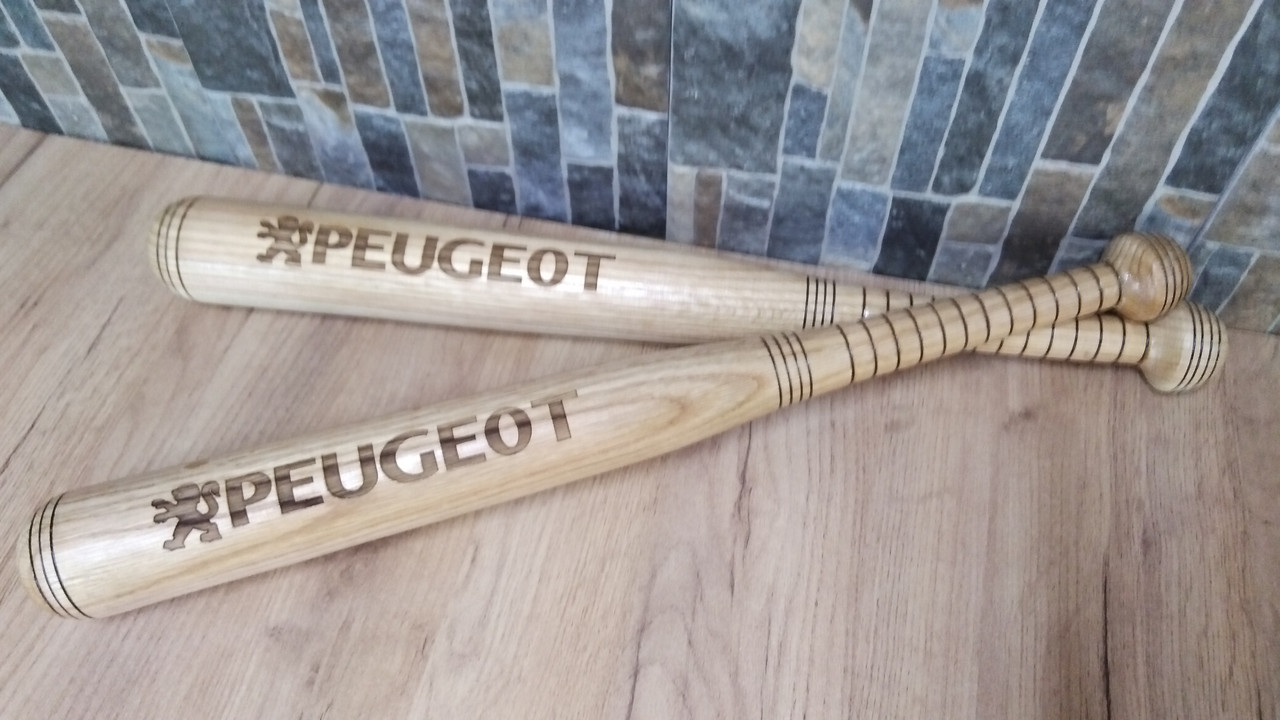 Бейсбольная бита с логотипом марки "Peugeot" - фото 1 - id-p1668977609