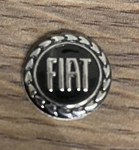 Наклейка на ключ Fiat 14 мм металева