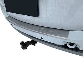 Накладка на задний бампер Carmos с загибом (нерж.) Renault Duster 2008-2017 гг. AUC Накладки на задній бампер