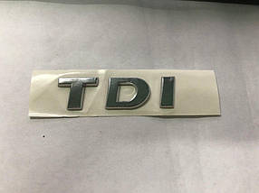 Volkswagen Passat B7 напис Tdi косий шрифт TD — хром, I — червона AUC написи Фольксваген Пассат Б7