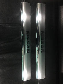 Пороги на карниз VIP (2 шт., сталь) Nissan Primastar 2002-2014 рр. AUC Накладки на пороги Ніссан Примастар