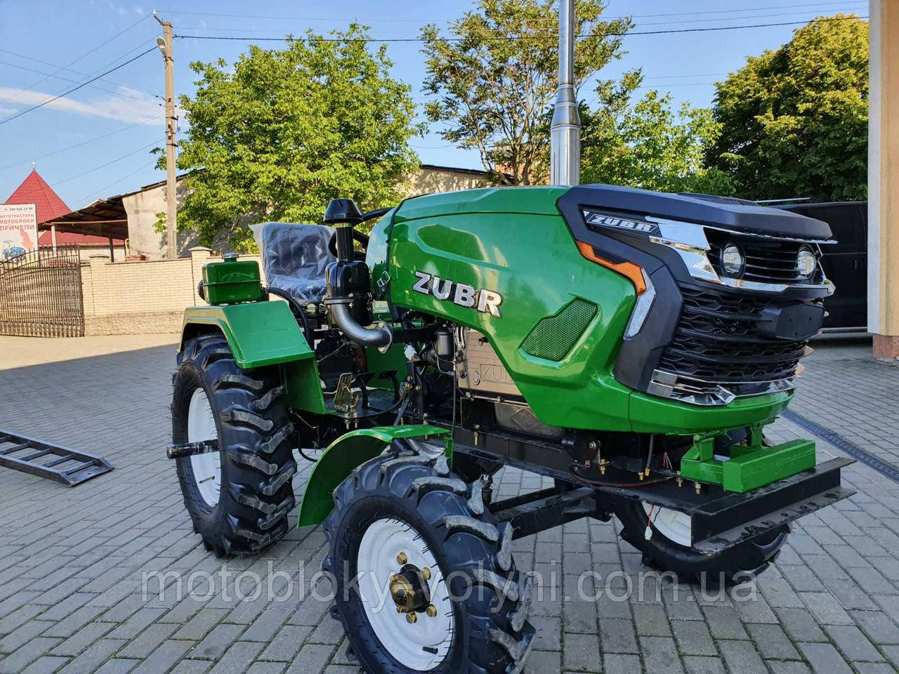 Мототрактор ZUBR Z-250 NEW (фреза 1,2 М) 20 к.с.