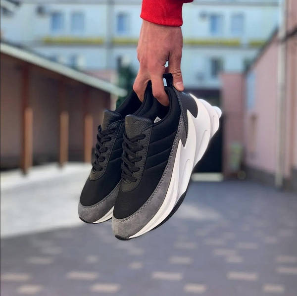 Купить Adidas SHARK BLACK / GREY / WHITE кроссовки кожаные с замшевой  вставочкой на высокой белой подошве унисекс по доступной цене, 1669261627