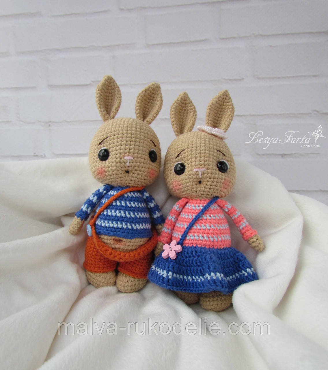 Мягкие вязаные игрушки ручной работы "Зайчики (Мальчик и Девочка ...