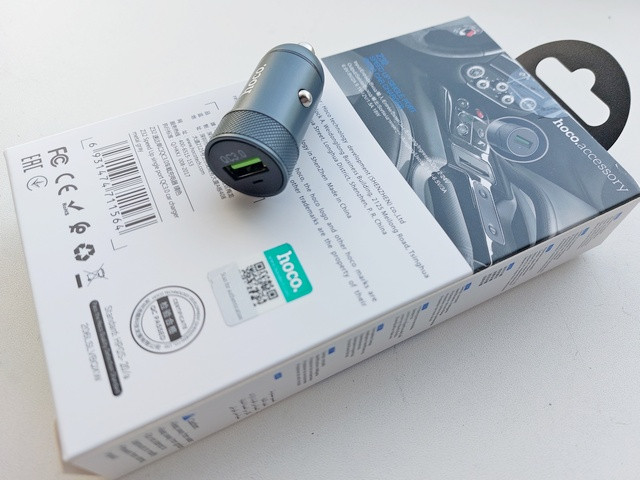 Зарядний пристрій автомобільний 1USB 3А (Hoco) Z32