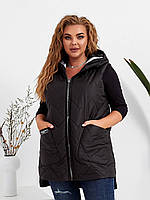 Женская удлиненная стеганная в ромбик жилетка безрукавка с капюшоном, утепленная синтепоном, большие размеры