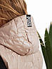 Жіноча довга стьобана жилетка безрукавка з капюшоном, утеплена синтепоном, батал великі розміри, фото 5