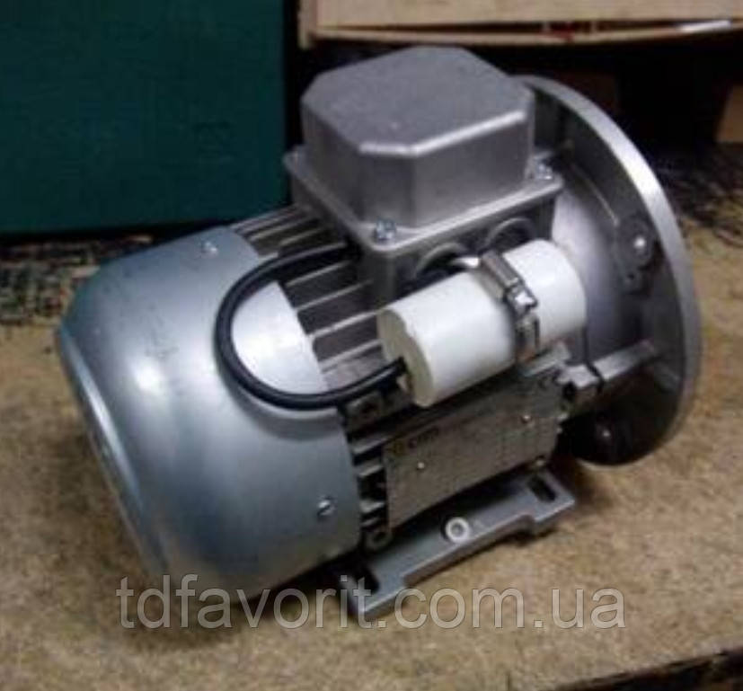 Двигатель однофазный C. S. M. Motori SRL ММ 80 А4 220 (P1=0,55 кВт, n1 ...