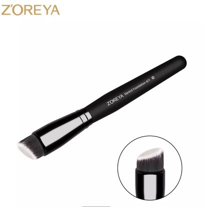 Пензель скошений для тональних засобів ZOREYA Slanted Foundation - 871