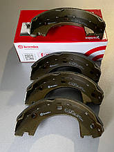 BREMBO Колодки ручника (спарка) MB Sprinter 906 (508-519CDI) | VW Crafter 50 (від 2006-) (Італія)
