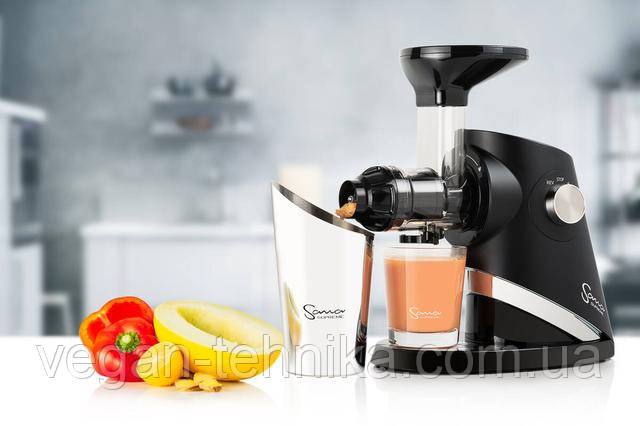 Соковитискач Sana 727 Supreme Juicer + Маслопрес Sana Oil Extractor EUJ-702