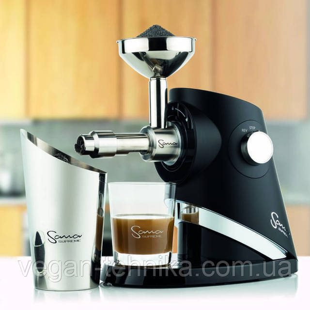 Соковитискач Sana 727 Supreme Juicer + Маслопрес Sana Oil Extractor EUJ-702