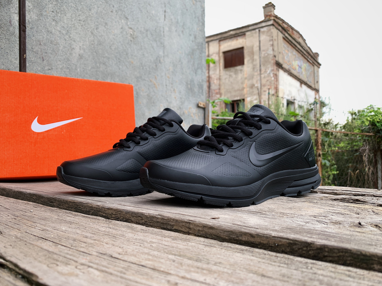 Nike zoom store all black