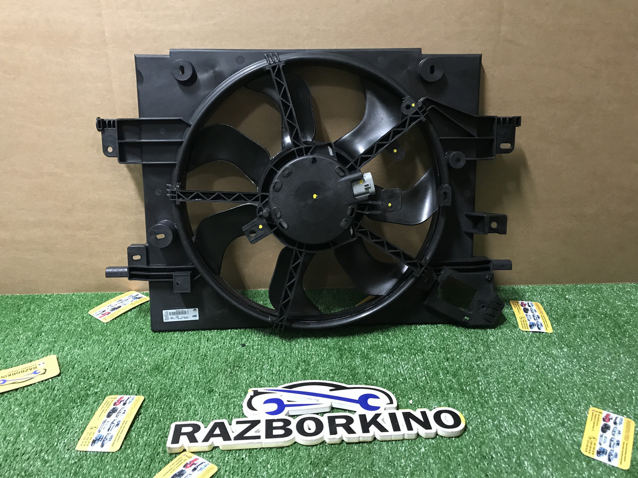 Вентилятор охлаждения двигателя Renault Duster Рено Дастер (2015-2017 ...
