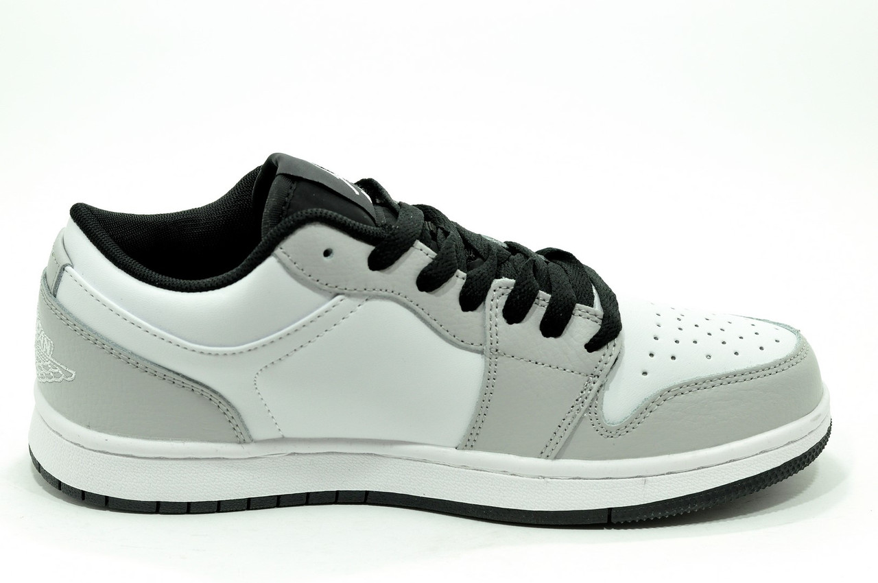 Nike Air Jordan 1 Low 37 . ID