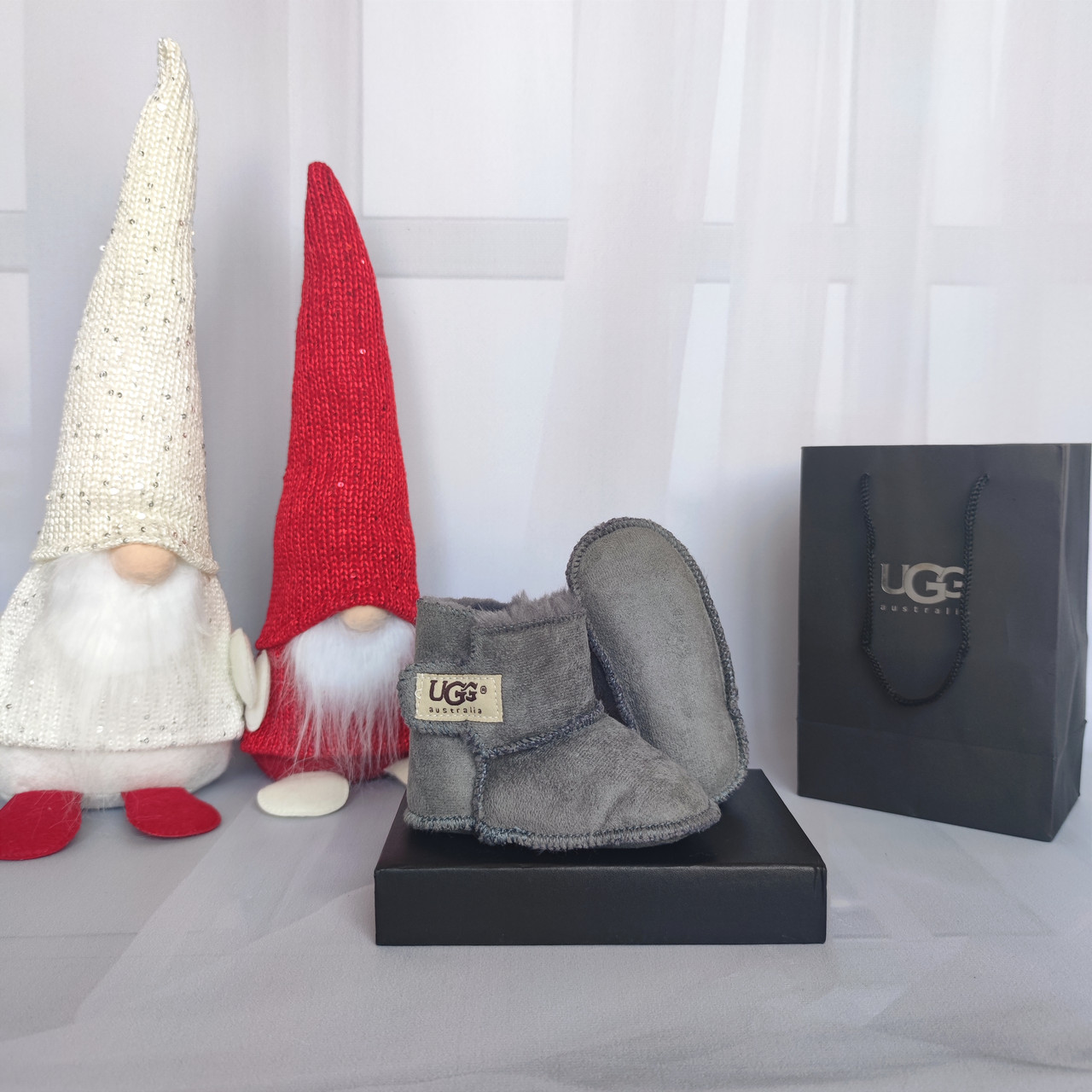 Сірі уггі пінетки Ugg Australia для новонароджених