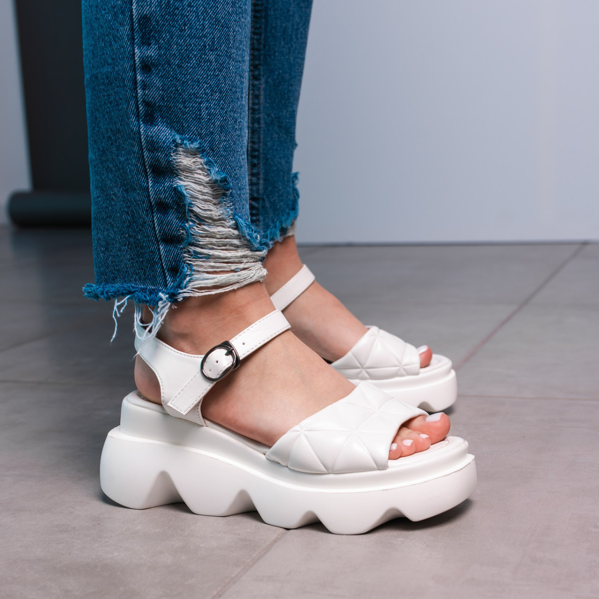 Жіночі сандалі Fashion Penny 3616 39 розмір 25 см Білий код ID 4323663