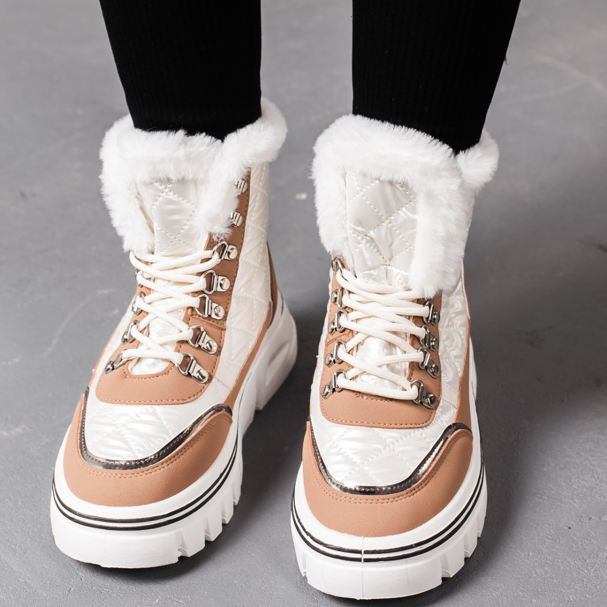 Черевики жіночі Fashion Bailey 3384 36 розмір 23 см Бежевий код ID 4232020