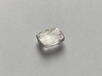 Сподумен (блакитний кунцит) - огранювання 'троянда'