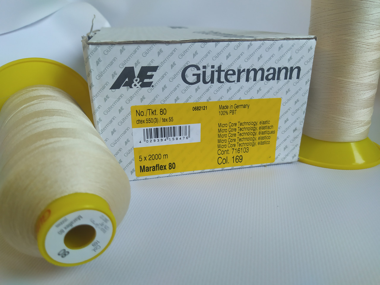 Нитки Gutermann Mara FLEX 80 2000 м col 169 бежевий (еластичні)