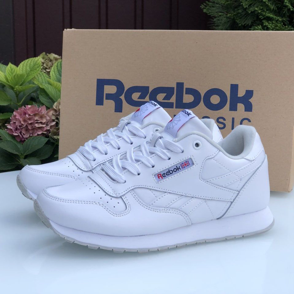 Жіночі кросівки Reebok Classic шкіряні стильні молодіжні білі