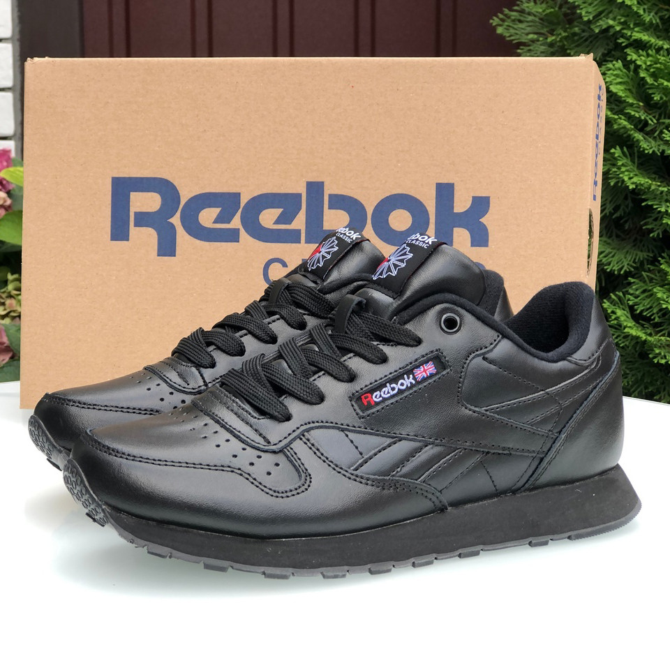 Жіночі кросівки Reebok Classic шкіряні спортивні осінні чорні