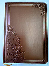 Щоденник недатований А5 коричневий з тисненням золотого торец Бібліос