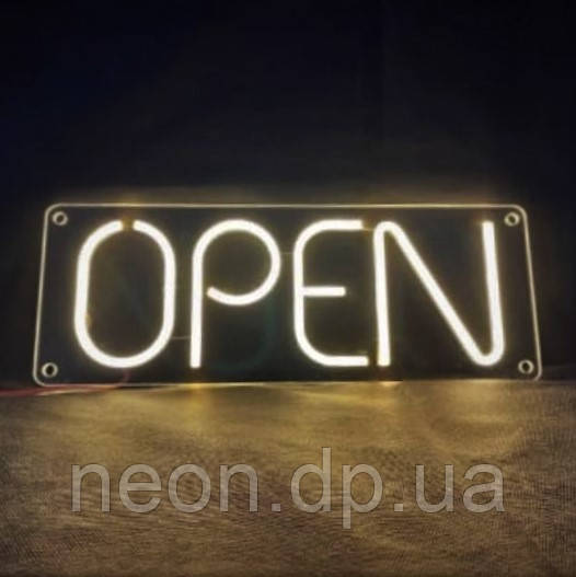 Неонова вивіска "Open"