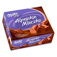 Шоколадные конфеты Milka Alpejskie Mleczko с шоколадной начинкой, 350 г.