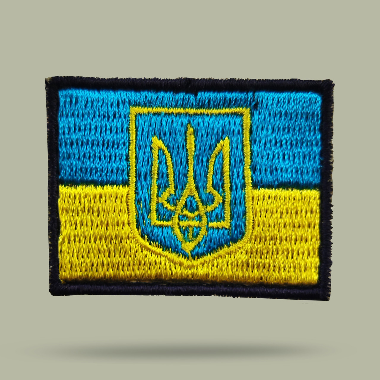 Шеврон флаг Украины с Гербом на липучке: продажа, цена в Умани. Знаки ...