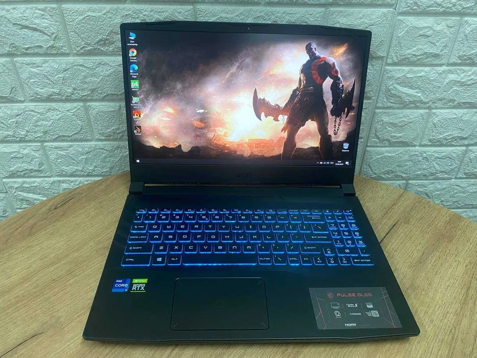 Ігровий ноутбук Dell E5590 \ 15.6 FHD \ Core i5 \ 8Gb \ 256Gb \ MX130