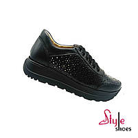 Жіночі шкіряні кросівки у чорному кольорі з перфорацією “Style Shoes”, фото 4