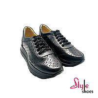 Жіночі шкіряні кросівки у чорному кольорі з перфорацією “Style Shoes”, фото 6
