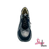 Стильні жіночі кросівки з комбінацією чорної шкіри та замші, фото 4