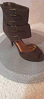 Замшевые стильные женские босоножки на шпильке 10см, босоножки натуральные шоколадного цвета Италия размер 40