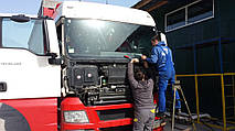 Замена лобового стекла на грузовике MAN TGX 26.400  в городе Вознесенск 3