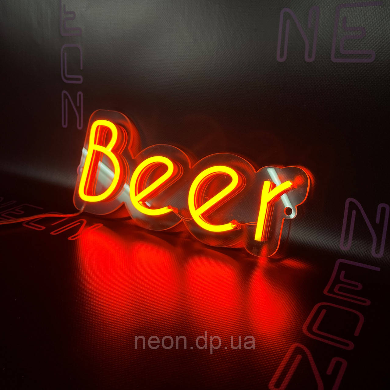 Неонова вивіска "Beer"