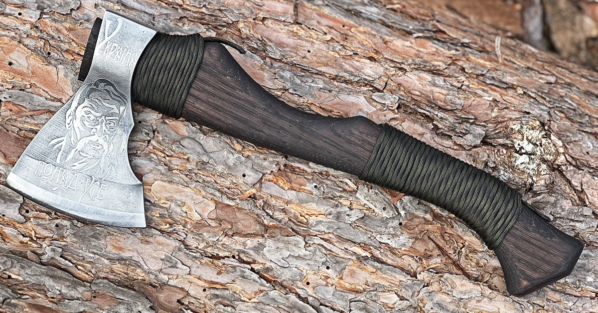 Сокира сувенірна Україна понад усе!