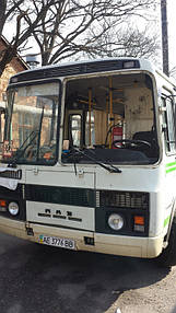 Замена лобового стекла на автобусе ПАЗ 3205 в Томаковке 1