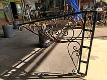 Кованый козырек над входом 4