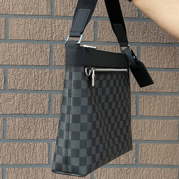 Купити сумку Louis Vuitton — Чоловічі сумки