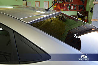Спойлер заднього скла (бленда, козирок) Hyundai Accent/Solaris 2010-2016 р.в. Акцент