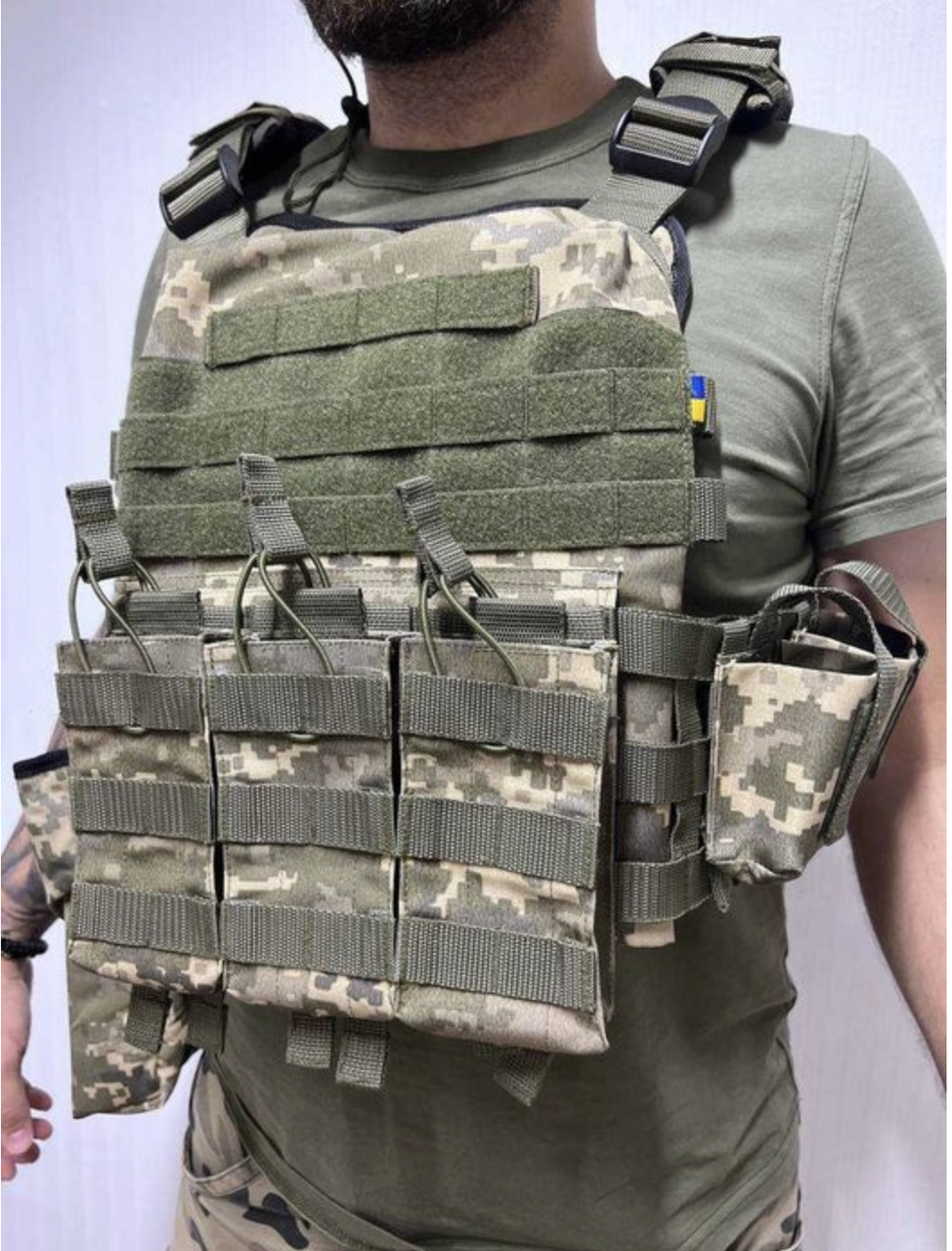 Розвантажувальний жилет (плитоноска) з підсумками, піксель мм14