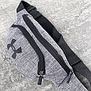 Компактна сумка на пояс сіра з чорним лого, фото 4