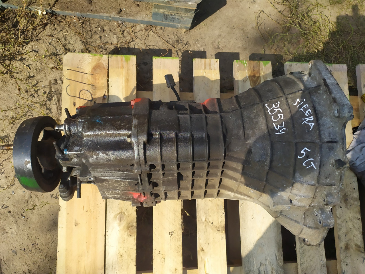 Коробка перемикання передач (КПП) (механічна) Ford Sierra 2.0 000035534, фото 1