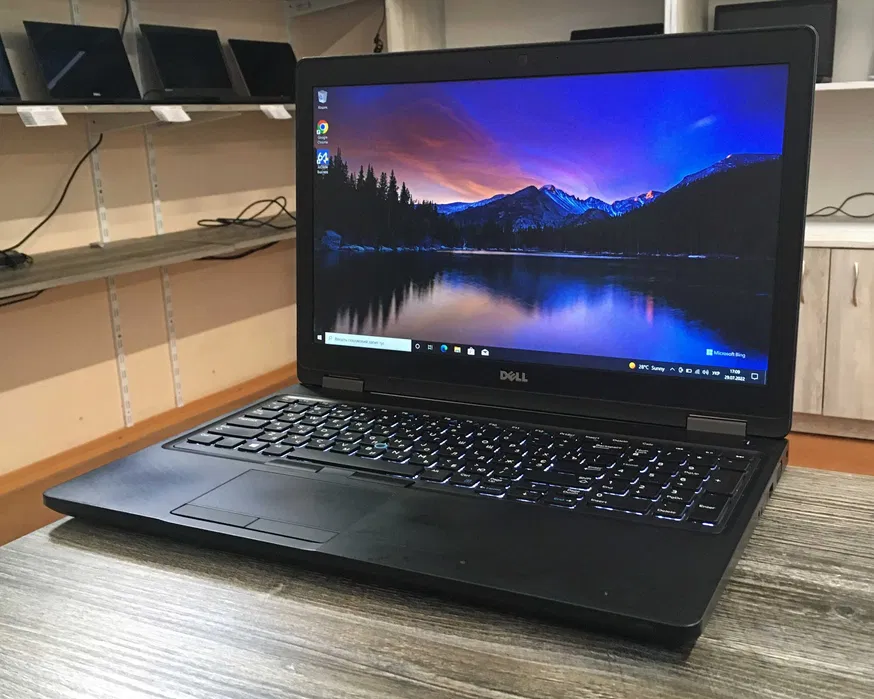 Ноутбук Dell Precision 3520|15.6''FHD,IPS/i7-7820HQ/16Gb/Quadro M620