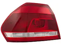 Фонарь правый VW Passat B7 USA '11-15 наружный LED (TYC) 561945096H
